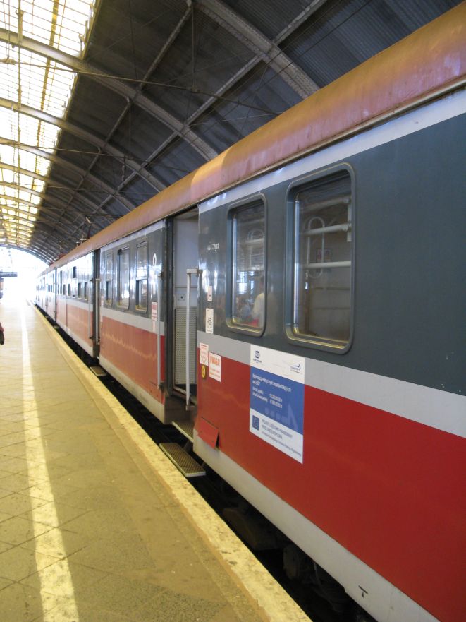 Pociągi do głównych polskich miast jeżdżą wolniej niż w latach 90-tych [LIST], archiwum